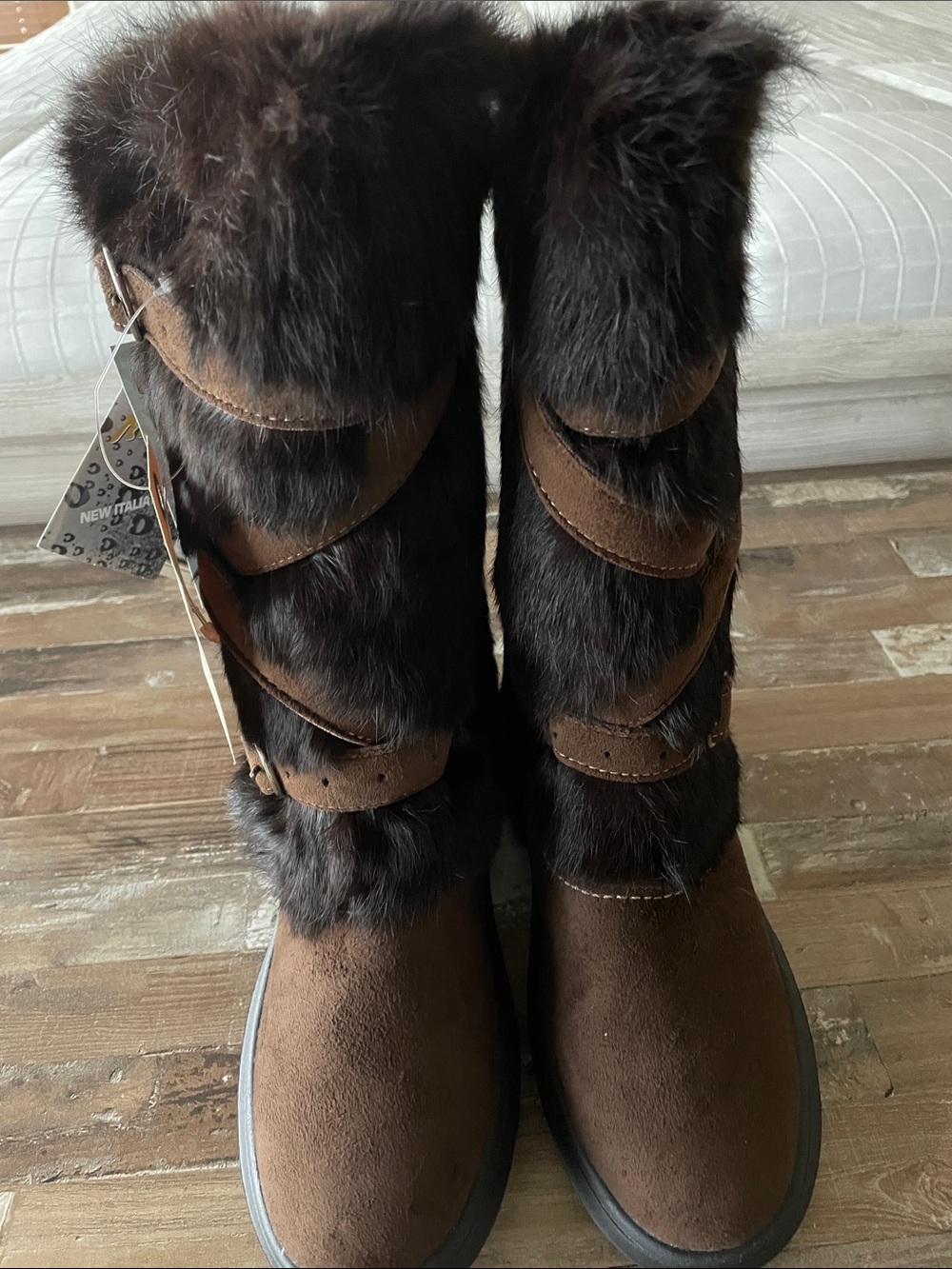 Ski Barn Rabbit Boots - Picture 5 of 10
